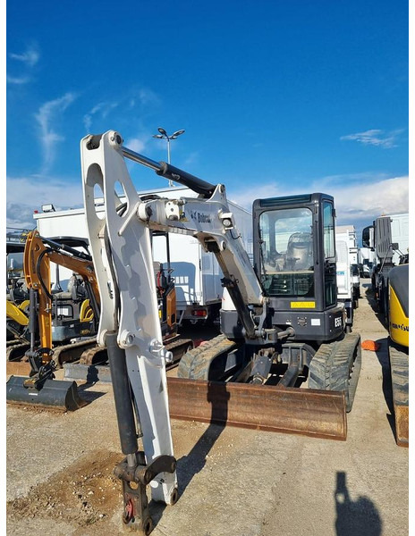 Bobcat E55 - Máy xúc mini: hình 2 Bobcat E55 - Máy xúc mini: hình 2