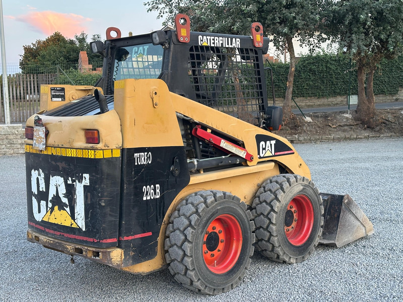 Caterpillar 226BHF - Máy xúc lật mini bánh xích: hình 4 Caterpillar 226BHF - Máy xúc lật mini bánh xích: hình 4