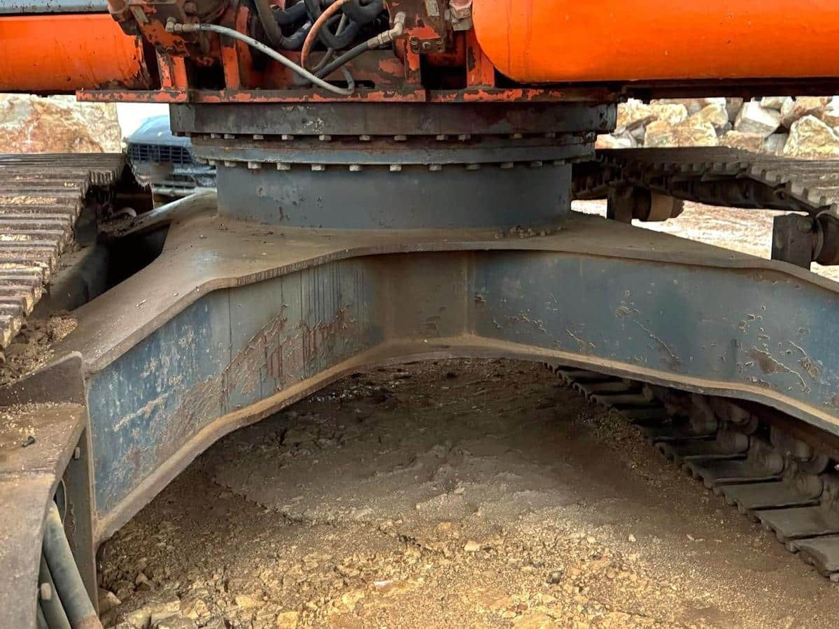 Máy xúc bánh xích FIAT KOBELCO E305: hình 12 Máy xúc bánh xích FIAT KOBELCO E305: hình 12