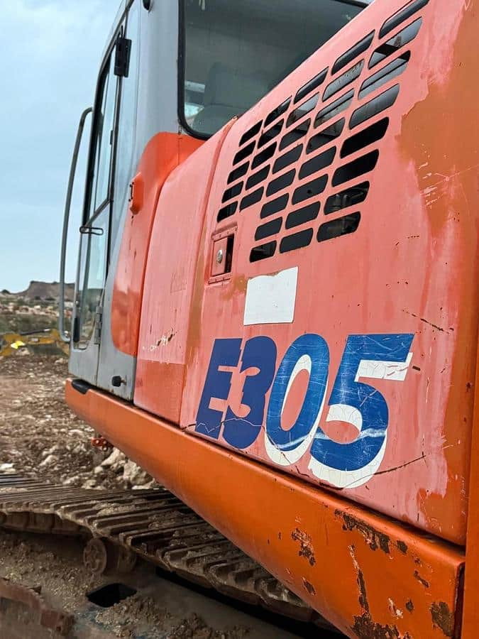 Máy xúc bánh xích FIAT KOBELCO E305: hình 7 Máy xúc bánh xích FIAT KOBELCO E305: hình 7