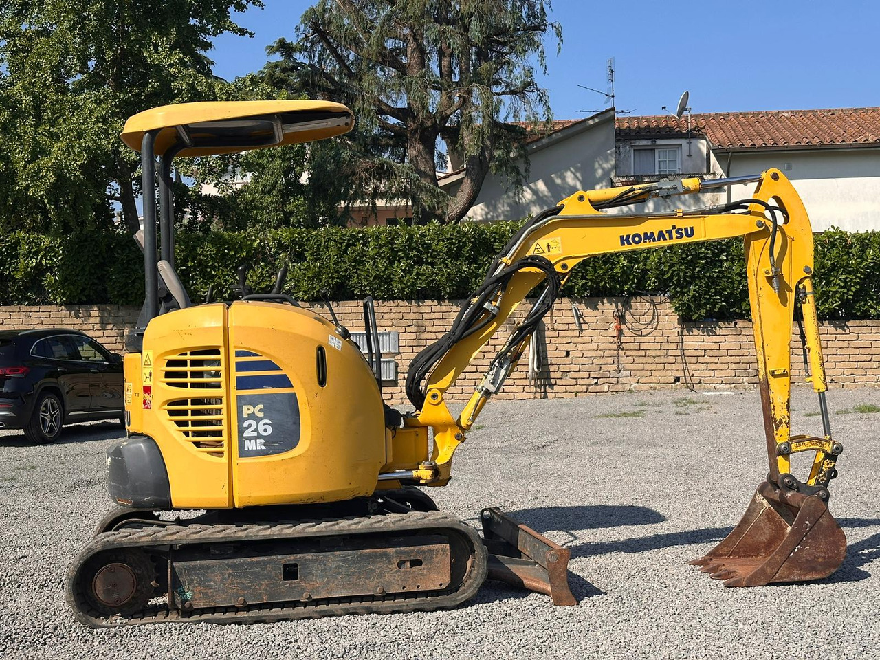 KOMATSU PC26MR-3 - Máy xúc mini: hình 2 KOMATSU PC26MR-3 - Máy xúc mini: hình 2
