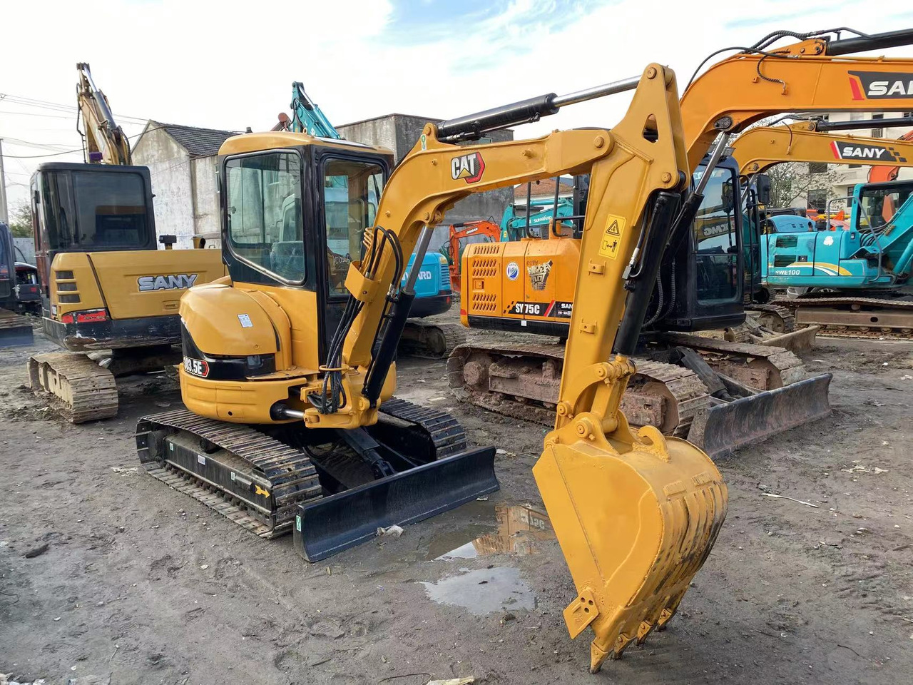 CATERPILLAR 303.5E2 - Máy xúc mini: hình 4 CATERPILLAR 303.5E2 - Máy xúc mini: hình 4