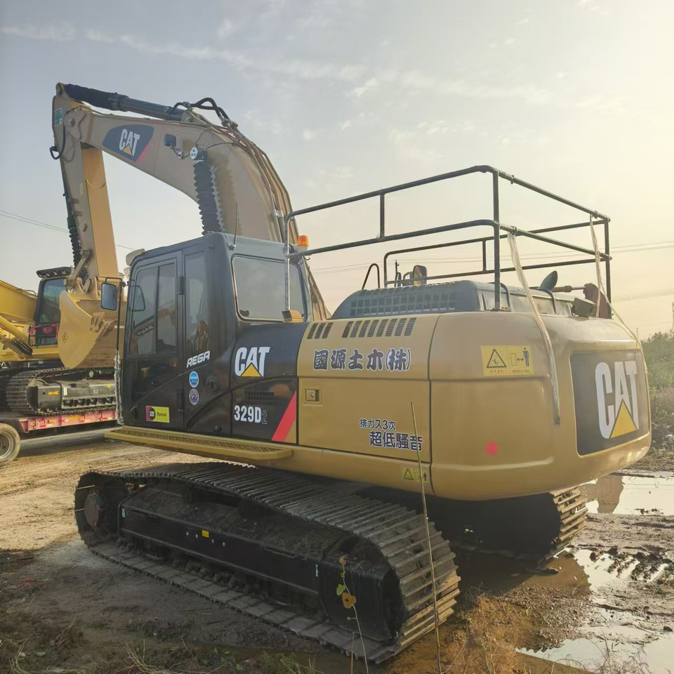 CATERPILLAR 329D2 - Máy xúc bánh xích: hình 3 CATERPILLAR 329D2 - Máy xúc bánh xích: hình 3