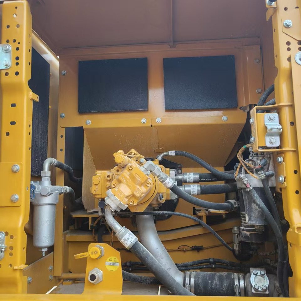 Máy xúc bánh xích CATERPILLAR 336GC: hình 14 Máy xúc bánh xích CATERPILLAR 336GC: hình 14