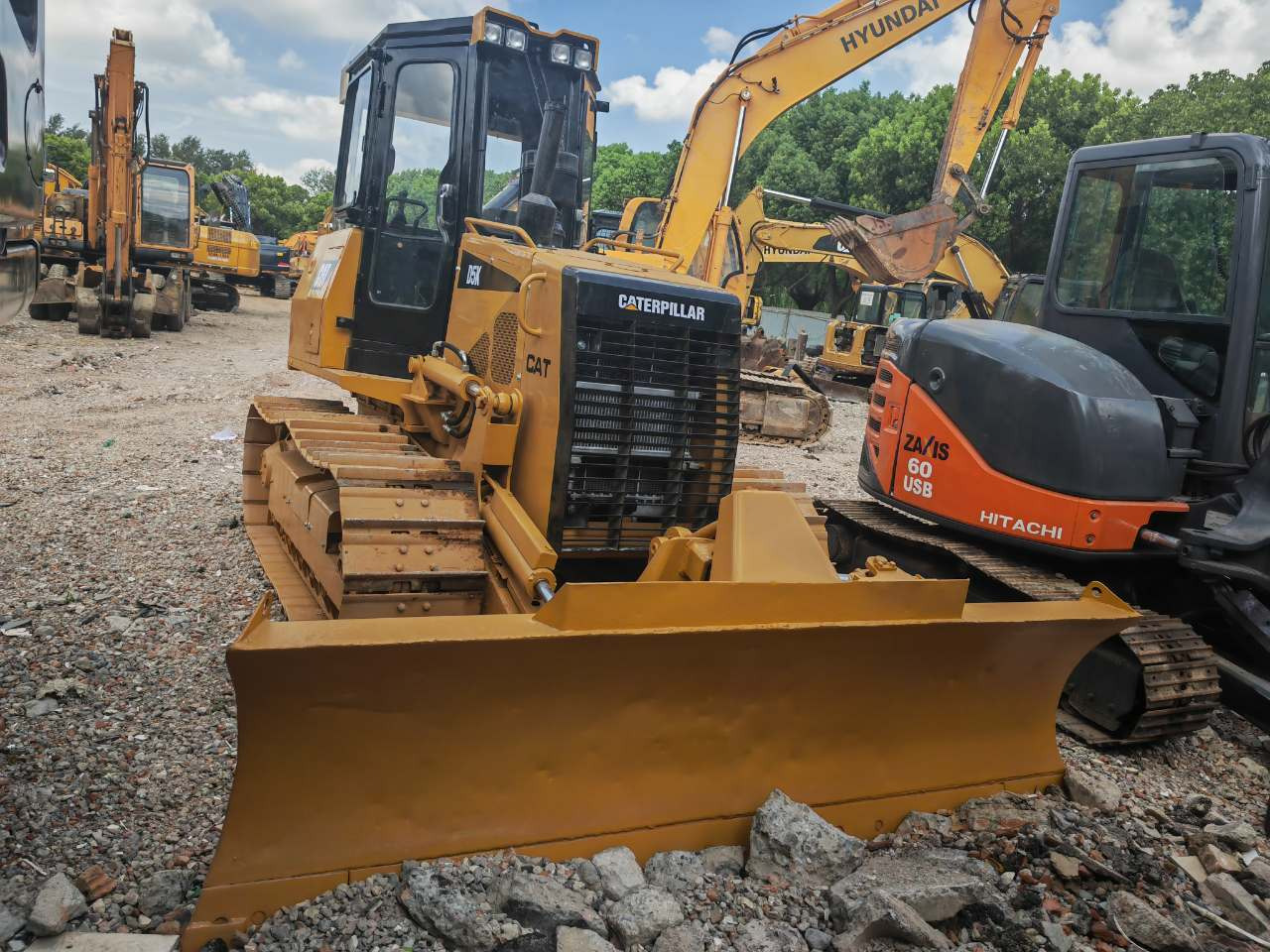 CATERPILLAR D5K - Máy ủi: hình 5 CATERPILLAR D5K - Máy ủi: hình 5