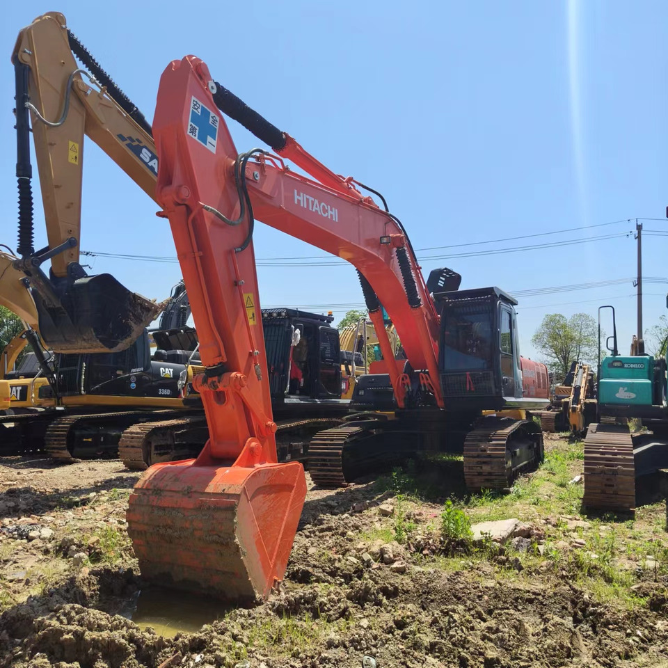 HITACHI ZX350 - Máy xúc bánh xích: hình 3 HITACHI ZX350 - Máy xúc bánh xích: hình 3