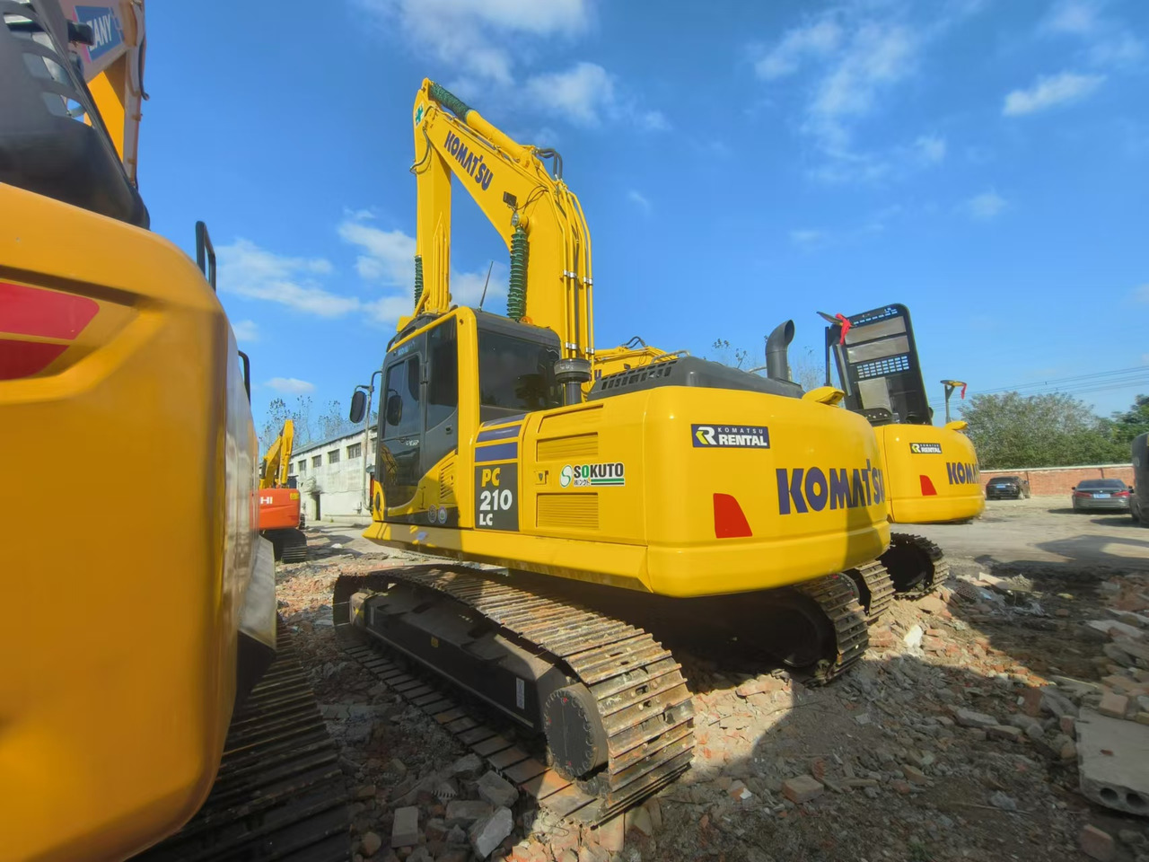 KOMATSU PC210LC-8 - Máy xúc bánh xích: hình 1 KOMATSU PC210LC-8 - Máy xúc bánh xích: hình 1