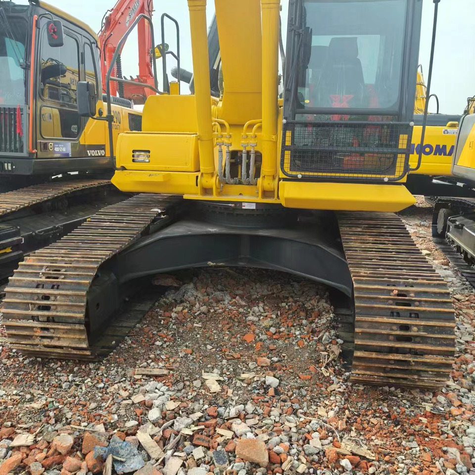 KOMATSU PC210LC - Máy xúc bánh xích: hình 5 KOMATSU PC210LC - Máy xúc bánh xích: hình 5