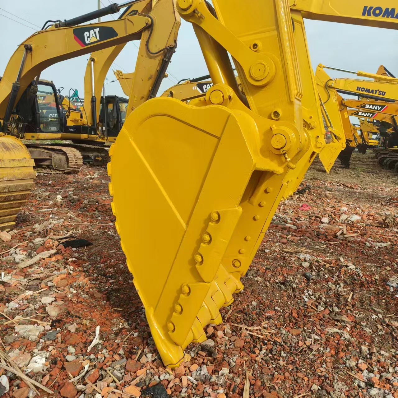 Máy xúc bánh xích KOMATSU PC400: hình 6