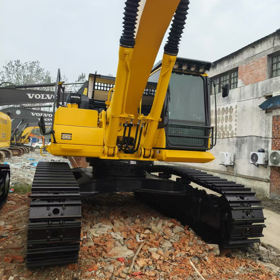 KOMATSU PC450 - Máy xúc bánh xích: hình 2 KOMATSU PC450 - Máy xúc bánh xích: hình 2