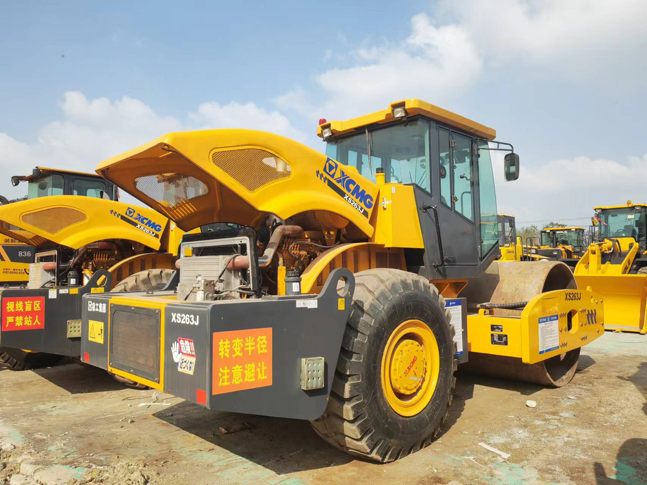 LIUGONG XS263J - Máy đầm: hình 3 LIUGONG XS263J - Máy đầm: hình 3