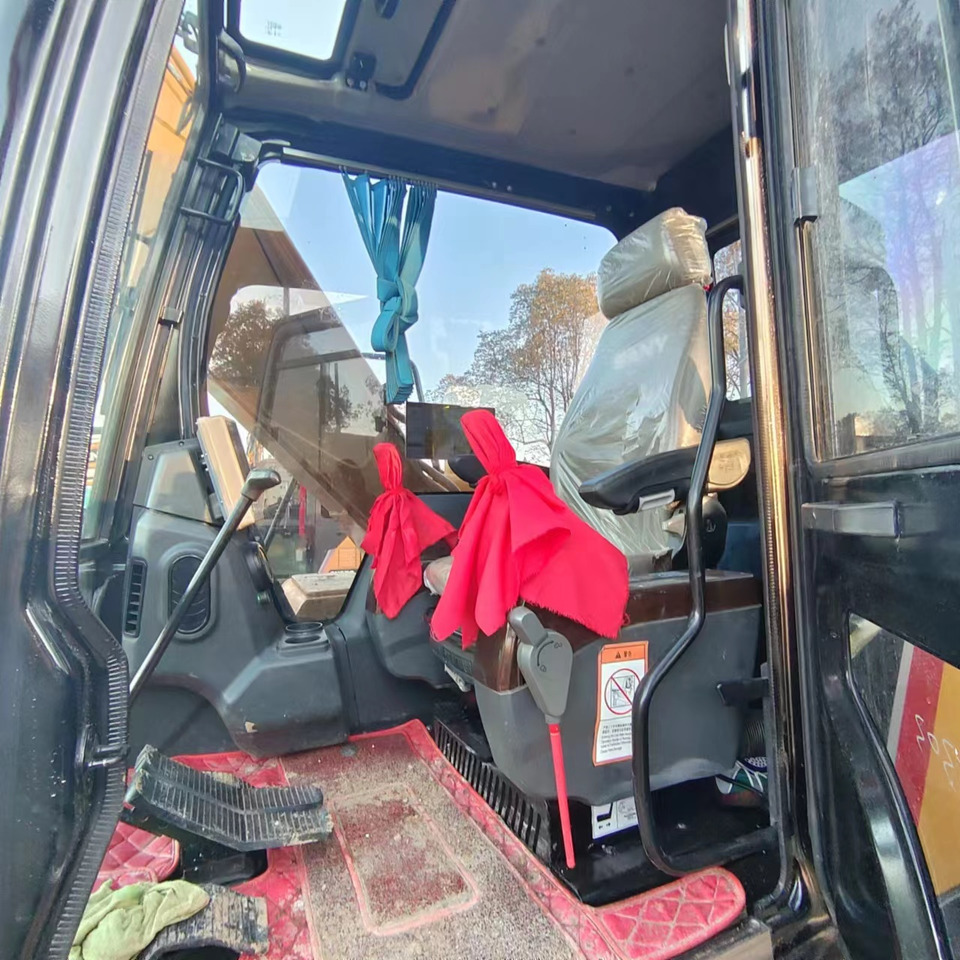 Máy xúc bánh xích SANY SY135: hình 10