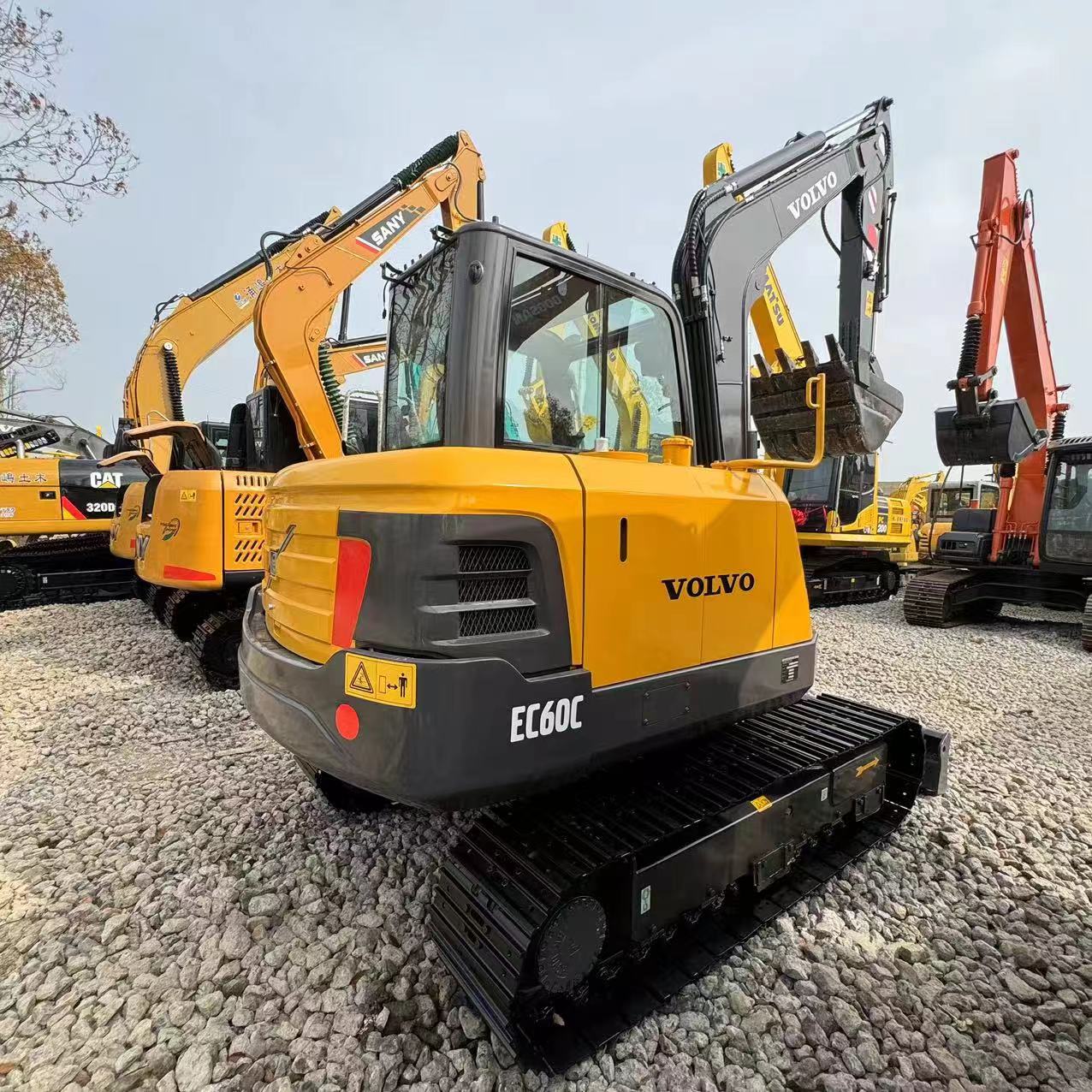 VOLVO EC60 - Máy xúc mini: hình 5 VOLVO EC60 - Máy xúc mini: hình 5