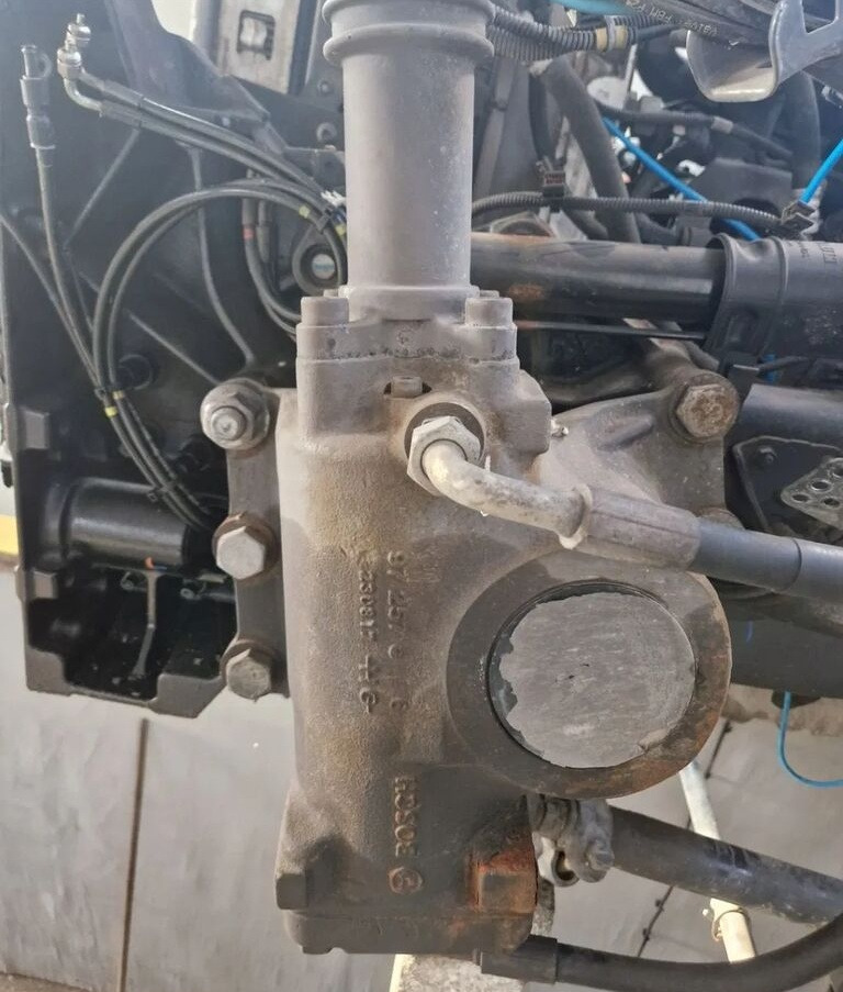 Bosch Renault VOLVO FH 4 RENAULT GAMA RANGE T truck - Cơ cấu lái cho Xe tải: hình 1 Bosch Renault VOLVO FH 4 RENAULT GAMA RANGE T truck - Cơ cấu lái cho Xe tải: hình 1