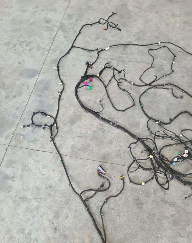 FORD WIĄZKA INSTALACJA KABINY KONSOLI DESKI ROZDZIELCZEJ FORD F-MAX 500 TRUCKS - Cáp/ Dây nịt cho Xe tải: hình 2 FORD WIĄZKA INSTALACJA KABINY KONSOLI DESKI ROZDZIELCZEJ FORD F-MAX 500 TRUCKS - Cáp/ Dây nịt cho Xe tải: hình 2