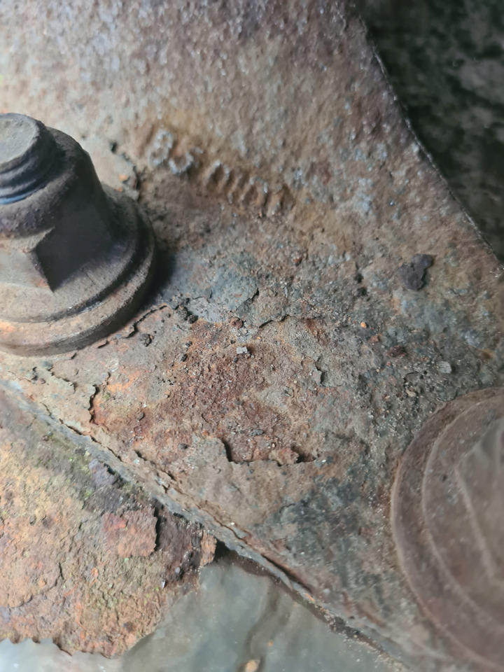 JOST - Khớp nối bánh xe thứ năm cho Xe tải: hình 4 JOST - Khớp nối bánh xe thứ năm cho Xe tải: hình 4