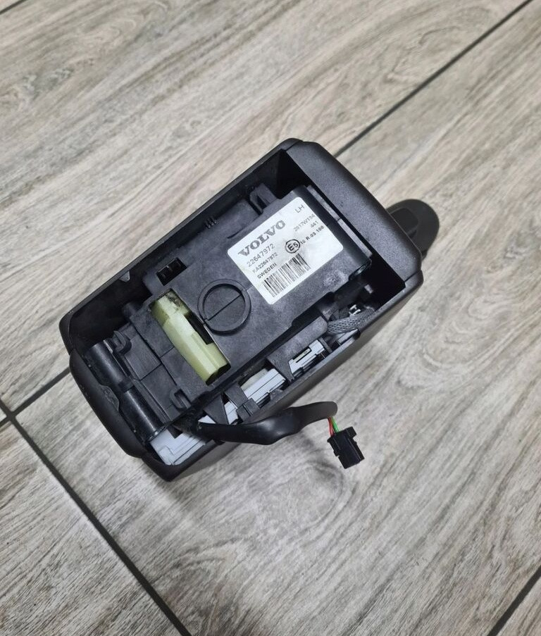 JOYSTICK ZMIANY BIEGÓW GAŁKA LEWAREK VOLVO FH 4 FM 4 FH 16 EURO 6 22647972 Volvo FH 4 FM 4 FH 16 EURO 6 22647972 Volvo VOLVO FH 4 FM 4 FH 16 EURO 6 22647972 - Cần số cho Xe tải: hình 2 JOYSTICK ZMIANY BIEGÓW GAŁKA LEWAREK VOLVO FH 4 FM 4 FH 16 EURO 6 22647972 Volvo FH 4 FM 4 FH 16 EURO 6 22647972 Volvo VOLVO FH 4 FM 4 FH 16 EURO 6 22647972 - Cần số cho Xe tải: hình 2