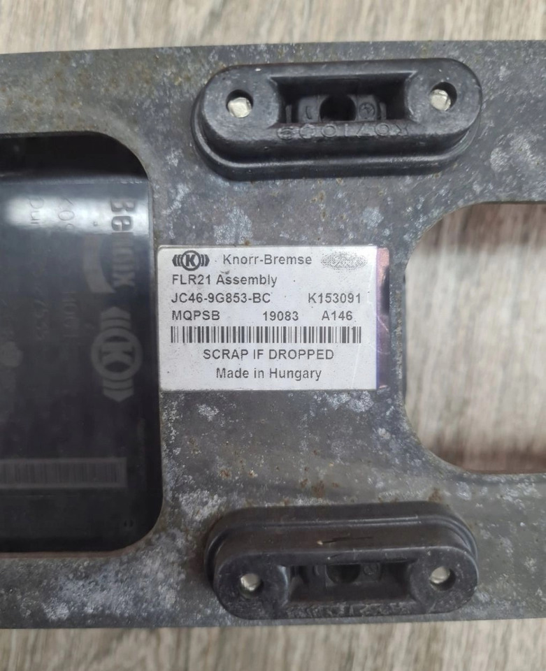 RADAR DISTRONIK CZUJNIK SENSOR MOCOWANIE FORD F-MAX 500 TRUCKS EURO 6 K096653H001 575127535 JC46 9G853 BC - Bộ cảm biến: hình 4 RADAR DISTRONIK CZUJNIK SENSOR MOCOWANIE FORD F-MAX 500 TRUCKS EURO 6 K096653H001 575127535 JC46 9G853 BC - Bộ cảm biến: hình 4