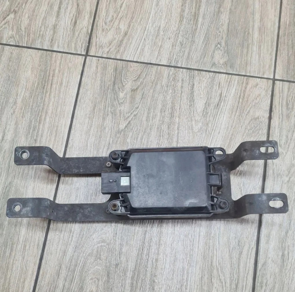RADAR DISTRONIK CZUJNIK SENSOR MOCOWANIE FORD F-MAX 500 TRUCKS EURO 6 K096653H001 575127535 JC46 9G853 BC - Bộ cảm biến: hình 1 RADAR DISTRONIK CZUJNIK SENSOR MOCOWANIE FORD F-MAX 500 TRUCKS EURO 6 K096653H001 575127535 JC46 9G853 BC - Bộ cảm biến: hình 1