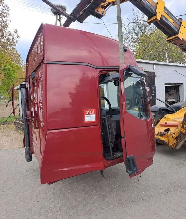 RENAULT KABINA KOMPLETNA RENAULT GAMA T RANGE WYSOKA HIGH - Cabin cho Xe tải: hình 3 RENAULT KABINA KOMPLETNA RENAULT GAMA T RANGE WYSOKA HIGH - Cabin cho Xe tải: hình 3
