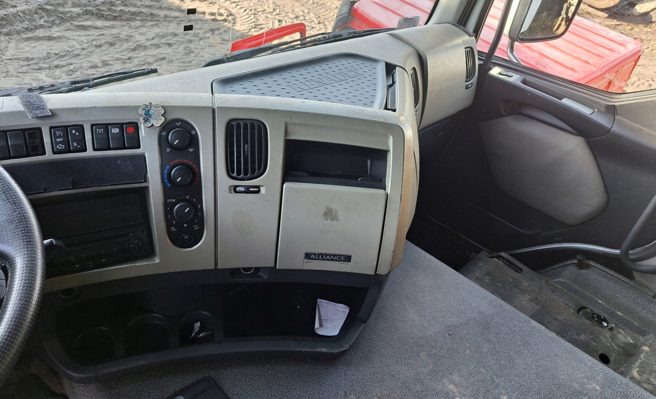 RENAULT KONSOLA DESKA ROZDZIELCZA PRZEKŁADKA ANGLIKA RENAULT PREMIUM DXI - Bảng điều khiển cho Xe tải: hình 3 RENAULT KONSOLA DESKA ROZDZIELCZA PRZEKŁADKA ANGLIKA RENAULT PREMIUM DXI - Bảng điều khiển cho Xe tải: hình 3