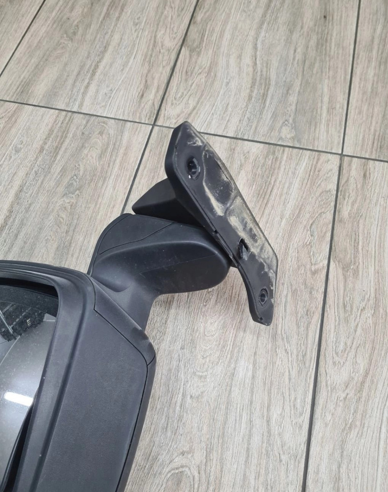 Renault GAMA T C K RANGE - Gương chiếu hậu: hình 3 Renault GAMA T C K RANGE - Gương chiếu hậu: hình 3