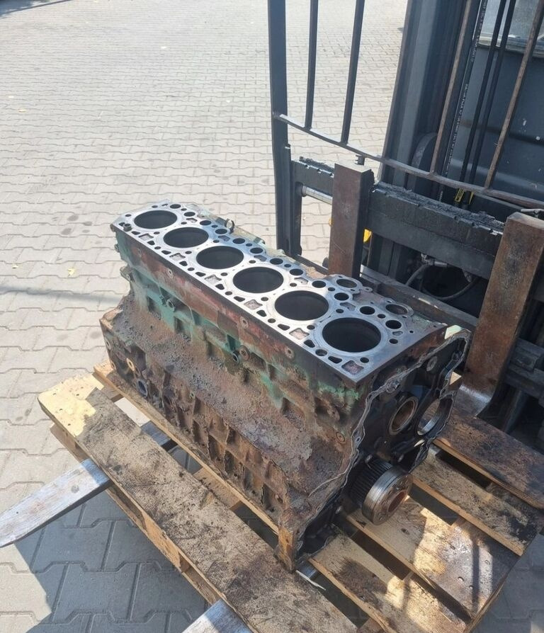 Renault WAŁ KORBOWY VOLVO FL FE PREMIUM MIDLUM DXI 7 D7E Deutz Renault , Volvo FE FL - Khối xi lanh cho Xe tải: hình 2 Renault WAŁ KORBOWY VOLVO FL FE PREMIUM MIDLUM DXI 7 D7E Deutz Renault , Volvo FE FL - Khối xi lanh cho Xe tải: hình 2