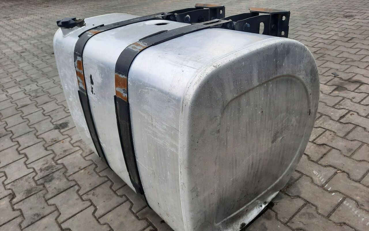 Renault ZBIORNIK PALIWA RENAULT GAMA T RANGE 100/70/70 21655306 - Bình nhiên liệu cho Xe tải: hình 4 Renault ZBIORNIK PALIWA RENAULT GAMA T RANGE 100/70/70 21655306 - Bình nhiên liệu cho Xe tải: hình 4