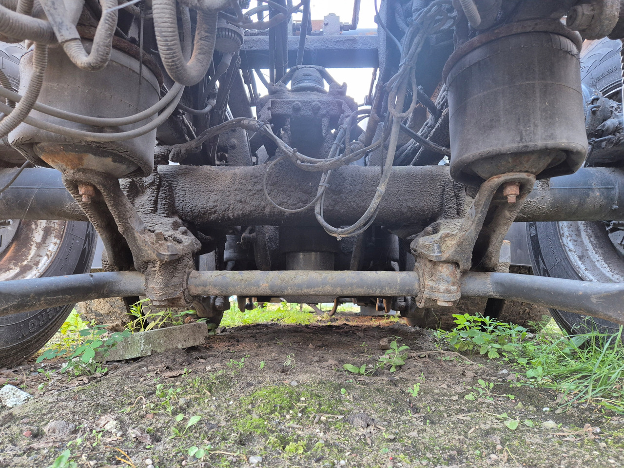 VOLVO BELKA OŚ TYŁ WLECZONA PODNOSZONA KOMPLETNA VOLVO FH FM FMX RENAULT - Hệ thống treo: hình 4 VOLVO BELKA OŚ TYŁ WLECZONA PODNOSZONA KOMPLETNA VOLVO FH FM FMX RENAULT - Hệ thống treo: hình 4