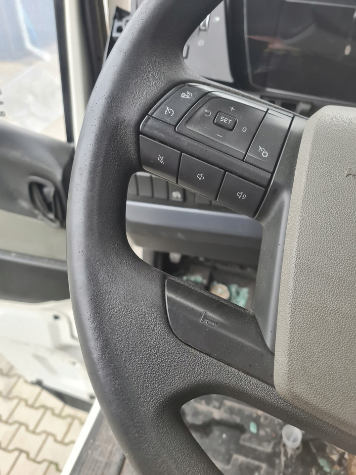 VOLVO WIELOFUNKCYJNA KOMPLETNA - Vô lăng cho Xe tải: hình 2 VOLVO WIELOFUNKCYJNA KOMPLETNA - Vô lăng cho Xe tải: hình 2