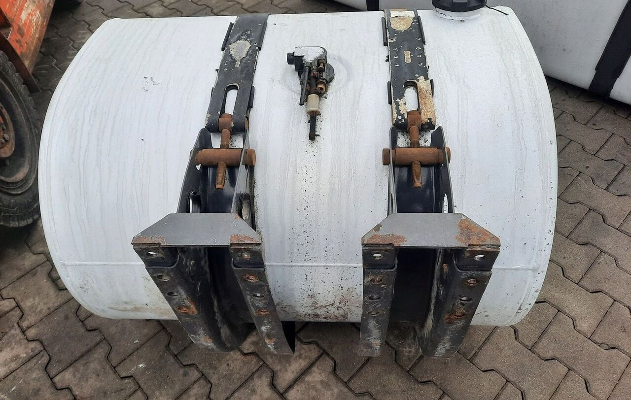 VOLVO ZBIORNIK PALIWA RENAULT DXI GAMA T VOLVO FH FM 4 5 100/70/70 - Bình nhiên liệu cho Xe tải: hình 3 VOLVO ZBIORNIK PALIWA RENAULT DXI GAMA T VOLVO FH FM 4 5 100/70/70 - Bình nhiên liệu cho Xe tải: hình 3