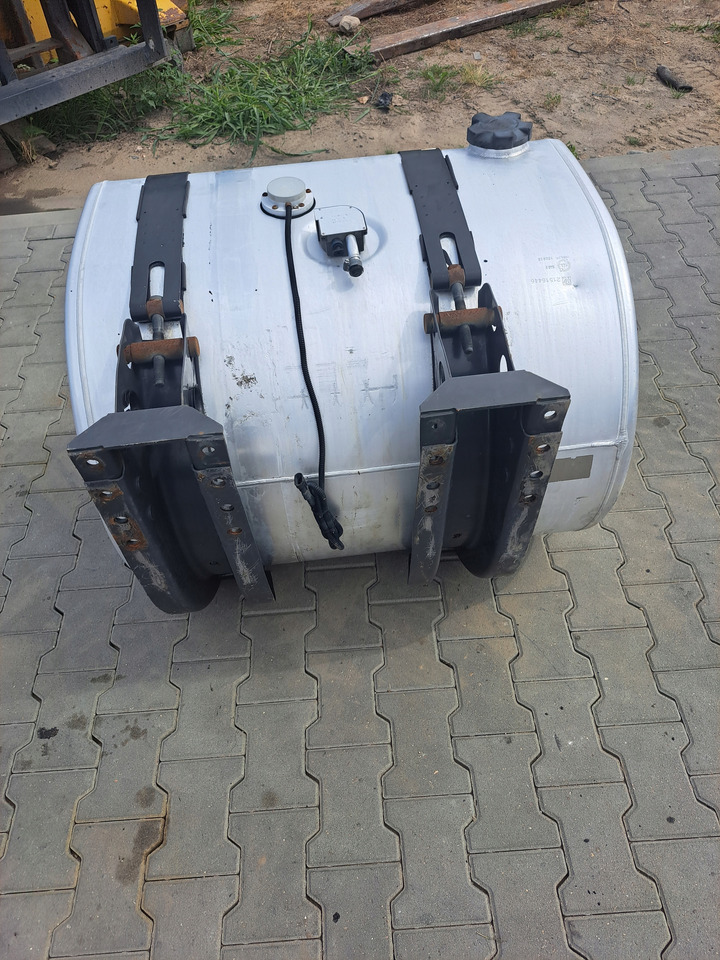 VOLVO ZBIORNIK PALIWA RENAULT GAMA RANGE T VOLVO FH 4 FM 4 90/70/70 365L - Bình nhiên liệu cho Xe tải: hình 4 VOLVO ZBIORNIK PALIWA RENAULT GAMA RANGE T VOLVO FH 4 FM 4 90/70/70 365L - Bình nhiên liệu cho Xe tải: hình 4