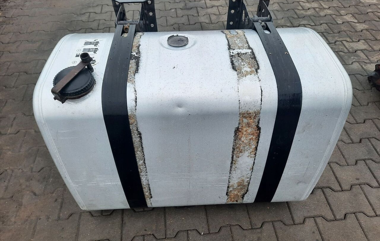 VOLVO ZBIORNIK PALIWA RENAULT GAMA T RANGE VOLVO FH FM 4 5 100/70/70 - Bình nhiên liệu cho Xe tải: hình 3 VOLVO ZBIORNIK PALIWA RENAULT GAMA T RANGE VOLVO FH FM 4 5 100/70/70 - Bình nhiên liệu cho Xe tải: hình 3