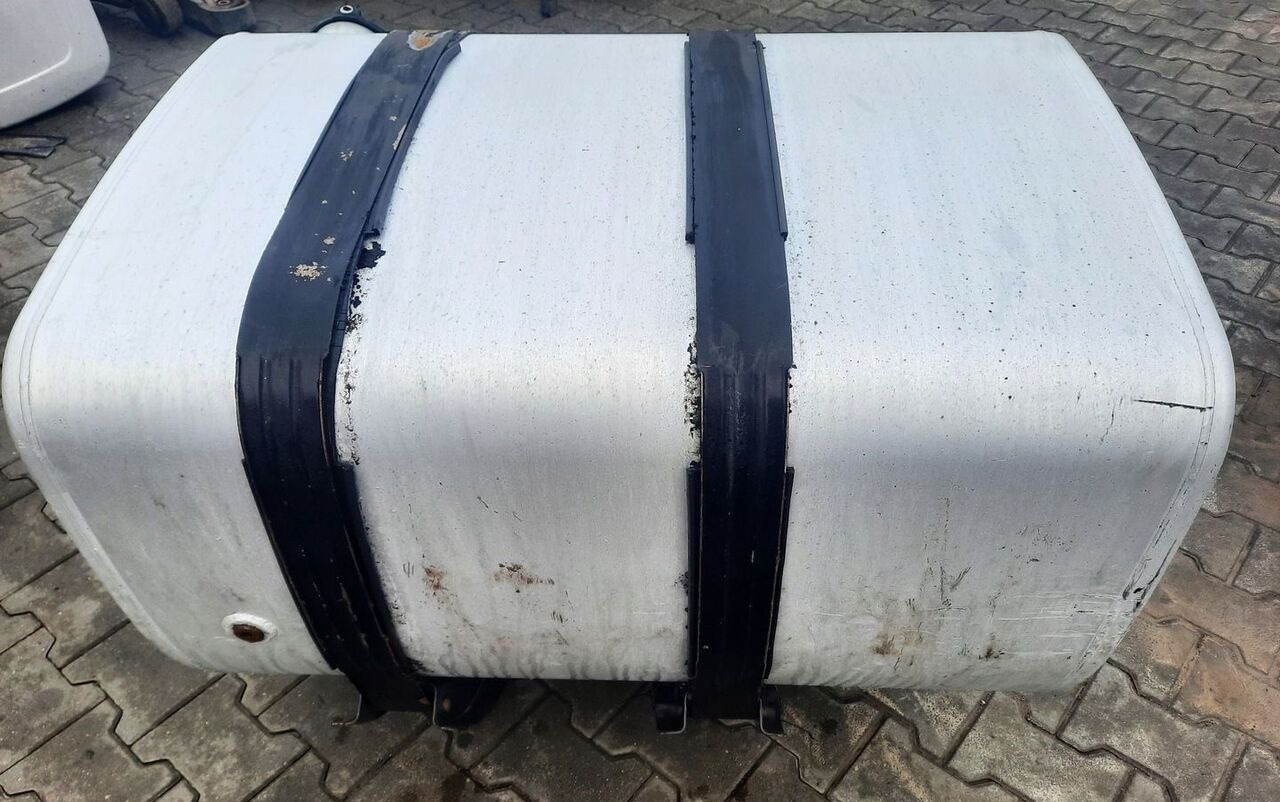 VOLVO ZBIORNIK PALIWA VOLVO FH FM 4 RENAULT GAMA RANGE T 100/70/70 20503505 - Bình nhiên liệu cho Xe tải: hình 2 VOLVO ZBIORNIK PALIWA VOLVO FH FM 4 RENAULT GAMA RANGE T 100/70/70 20503505 - Bình nhiên liệu cho Xe tải: hình 2