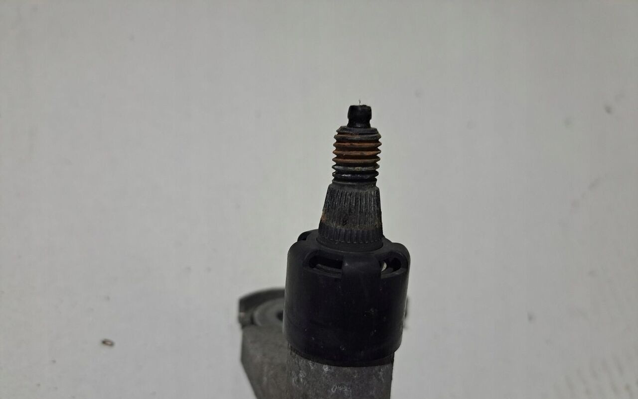 Volvo MECHANIZM WYCIERACZEK KOMPLET VOLVO FH 4 EURO 6 - Cần gạt nước cho Xe tải: hình 2 Volvo MECHANIZM WYCIERACZEK KOMPLET VOLVO FH 4 EURO 6 - Cần gạt nước cho Xe tải: hình 2