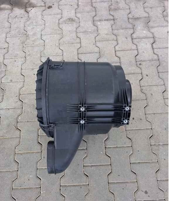Volvo OBUDOWA FILTRA POWIETRZA VOLVO FH 5 EURO 6 - Bộ lọc gió cho Xe tải: hình 1 Volvo OBUDOWA FILTRA POWIETRZA VOLVO FH 5 EURO 6 - Bộ lọc gió cho Xe tải: hình 1