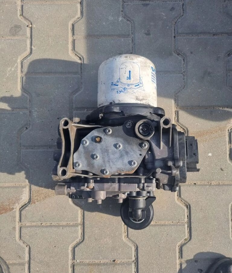 Volvo ZAWÓR APM FH 4 FMX 4 EURO 6 Volvo VOLVO FH 4 FMX 4 EURO 6 - Phụ tùng phanh cho Xe tải: hình 1 Volvo ZAWÓR APM FH 4 FMX 4 EURO 6 Volvo VOLVO FH 4 FMX 4 EURO 6 - Phụ tùng phanh cho Xe tải: hình 1