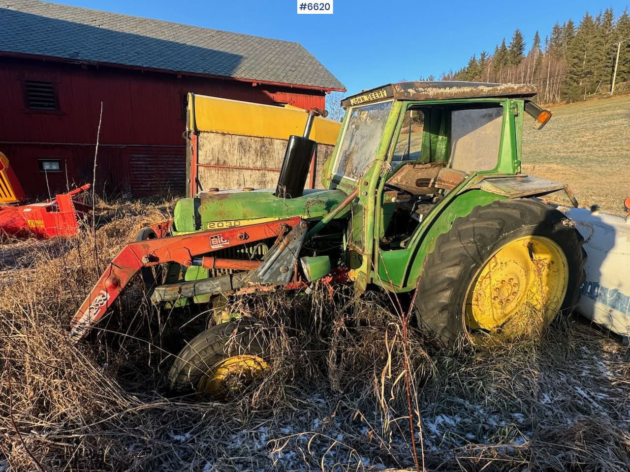 1977 John Deere 2030 w/ front loader. Repair object. - Máy cày: hình 2 1977 John Deere 2030 w/ front loader. Repair object. - Máy cày: hình 2