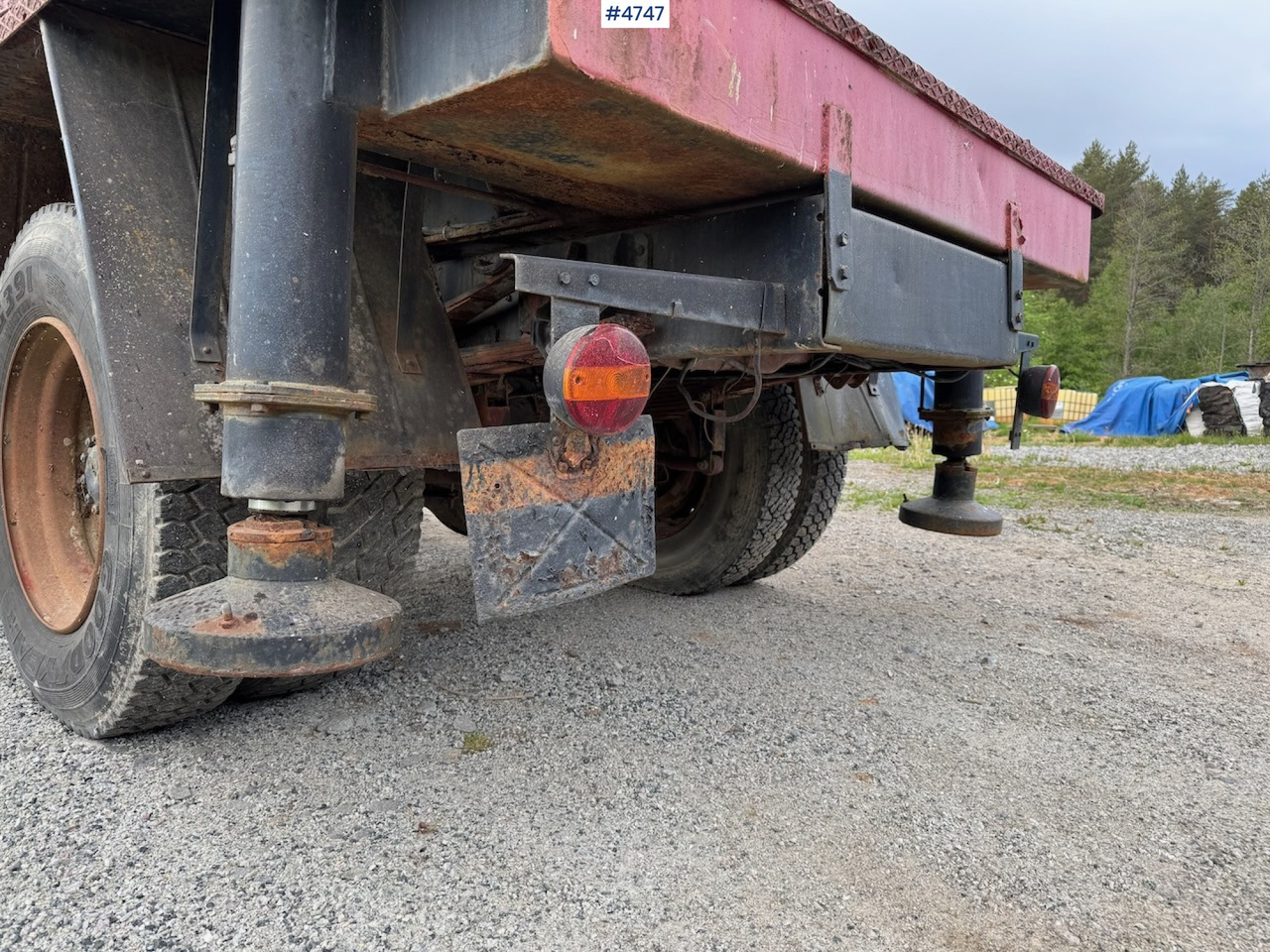 1979 Volvo F 613 w/lift - Nền bục trên không gắn trên xe tải: hình 5 1979 Volvo F 613 w/lift - Nền bục trên không gắn trên xe tải: hình 5