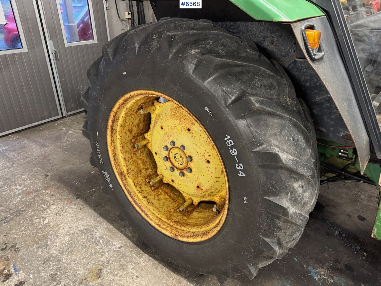 1980 John Deere 2140 w/ front loader. - Máy cày: hình 4 1980 John Deere 2140 w/ front loader. - Máy cày: hình 4