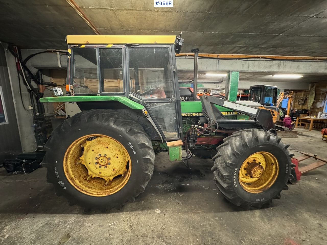 1980 John Deere 2140 w/ front loader. - Máy cày: hình 2 1980 John Deere 2140 w/ front loader. - Máy cày: hình 2