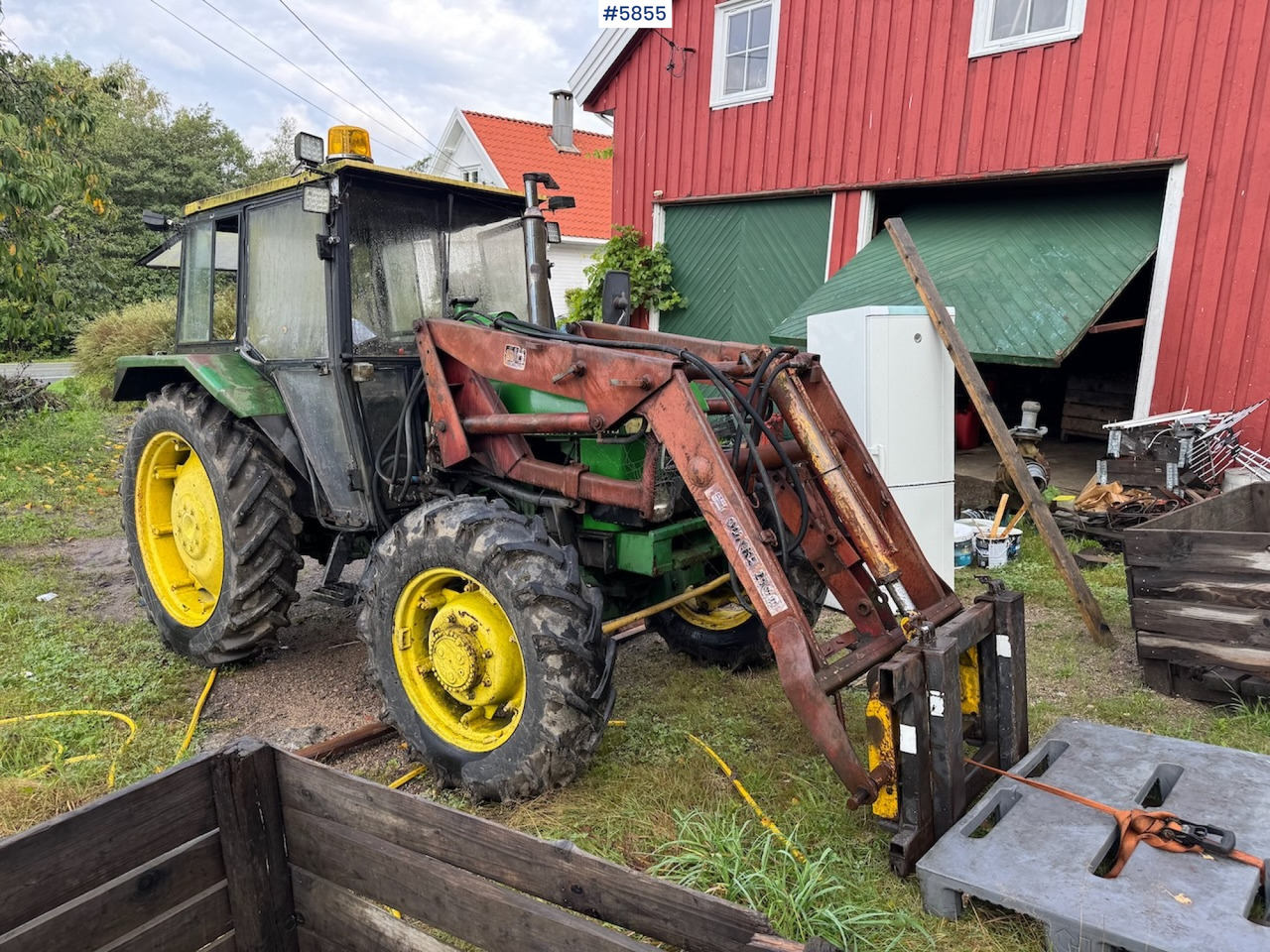 1982 John Deere 1140 with front loader and a parts tractor - Máy cày: hình 2 1982 John Deere 1140 with front loader and a parts tractor - Máy cày: hình 2
