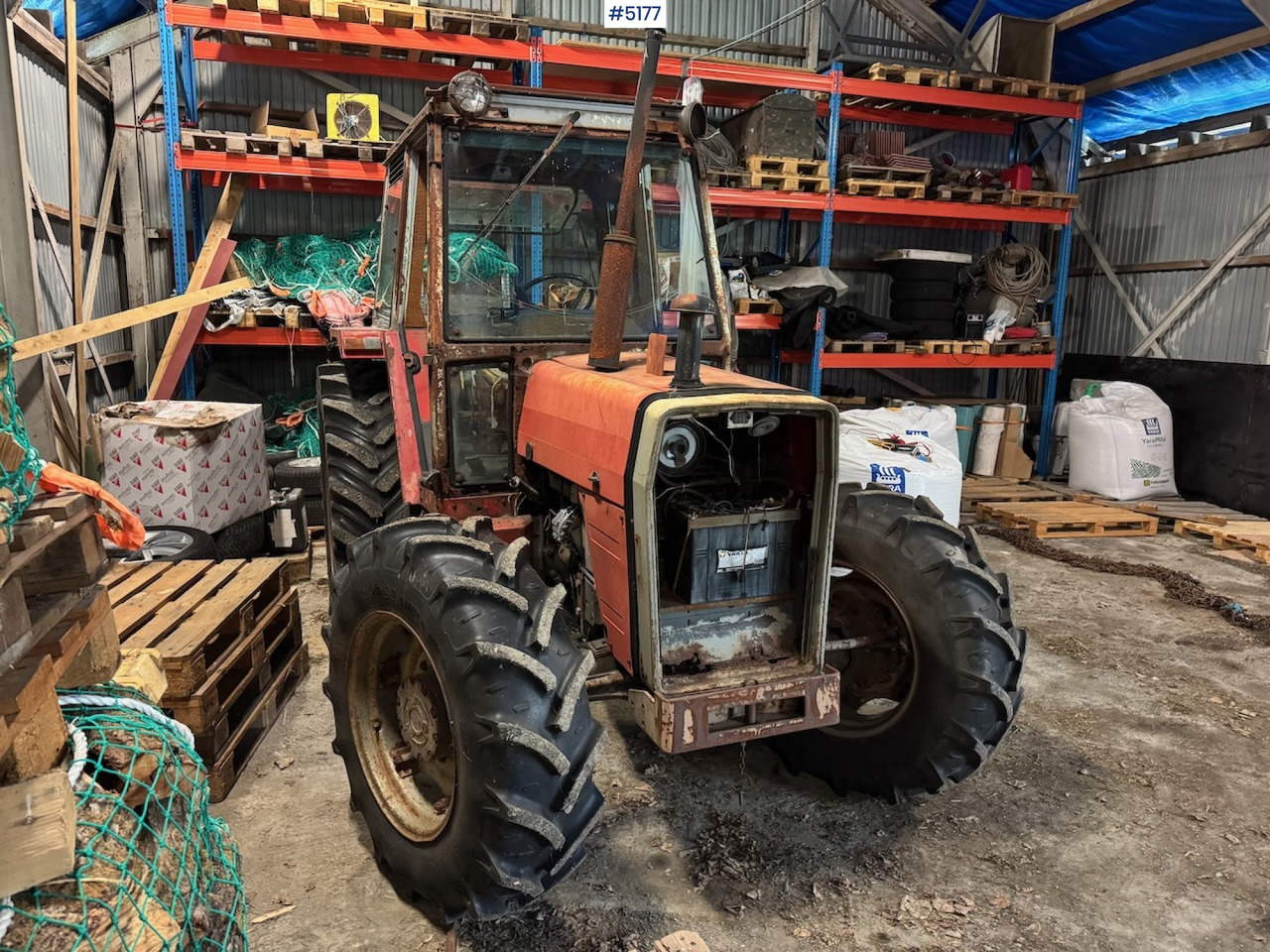 1984 Massey Ferguson 675 - Máy cày: hình 2 1984 Massey Ferguson 675 - Máy cày: hình 2