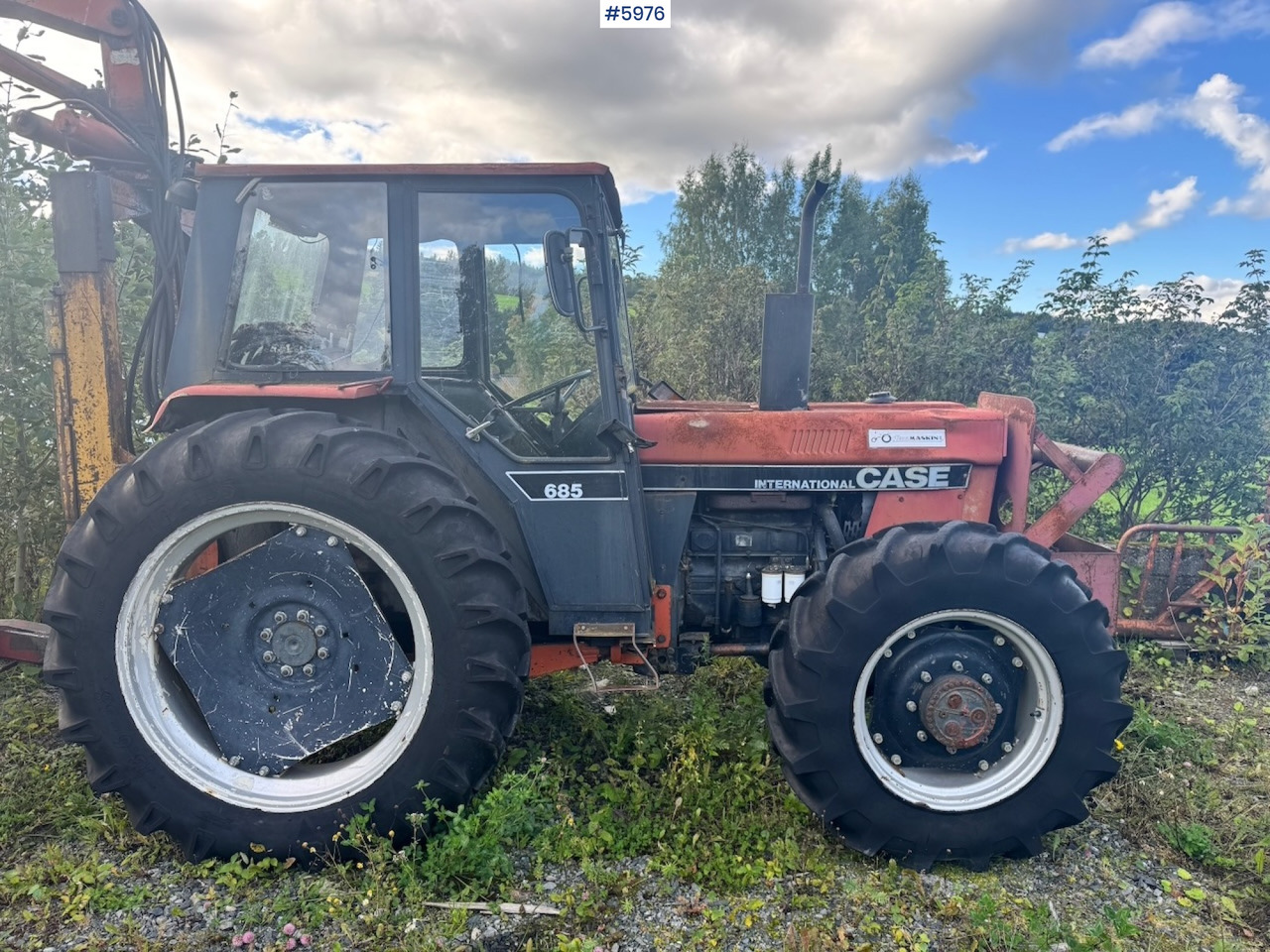 1985 Case International 685 with Log Trailer - Máy cày: hình 5 1985 Case International 685 with Log Trailer - Máy cày: hình 5