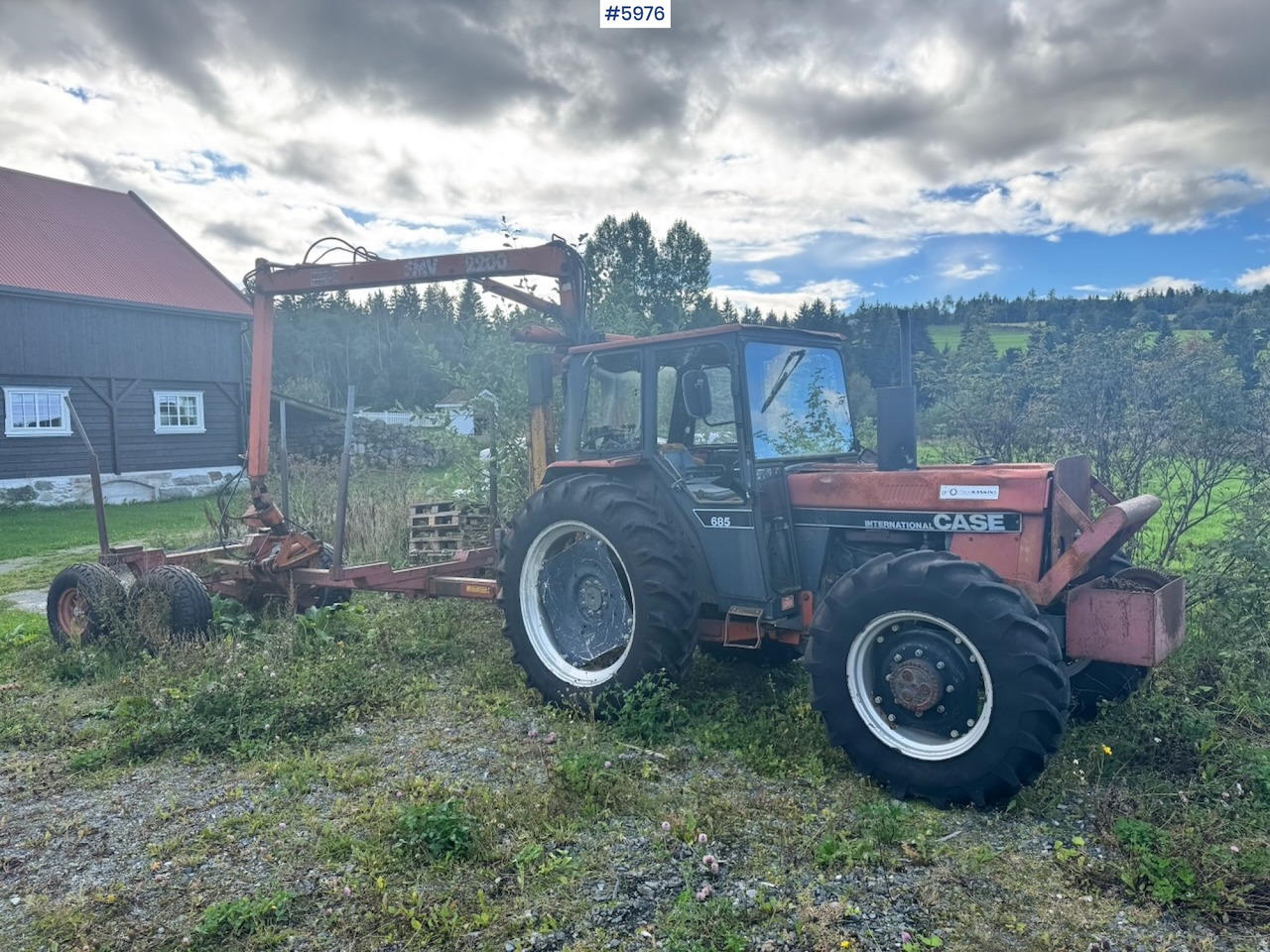 1985 Case International 685 with Log Trailer - Máy cày: hình 4 1985 Case International 685 with Log Trailer - Máy cày: hình 4