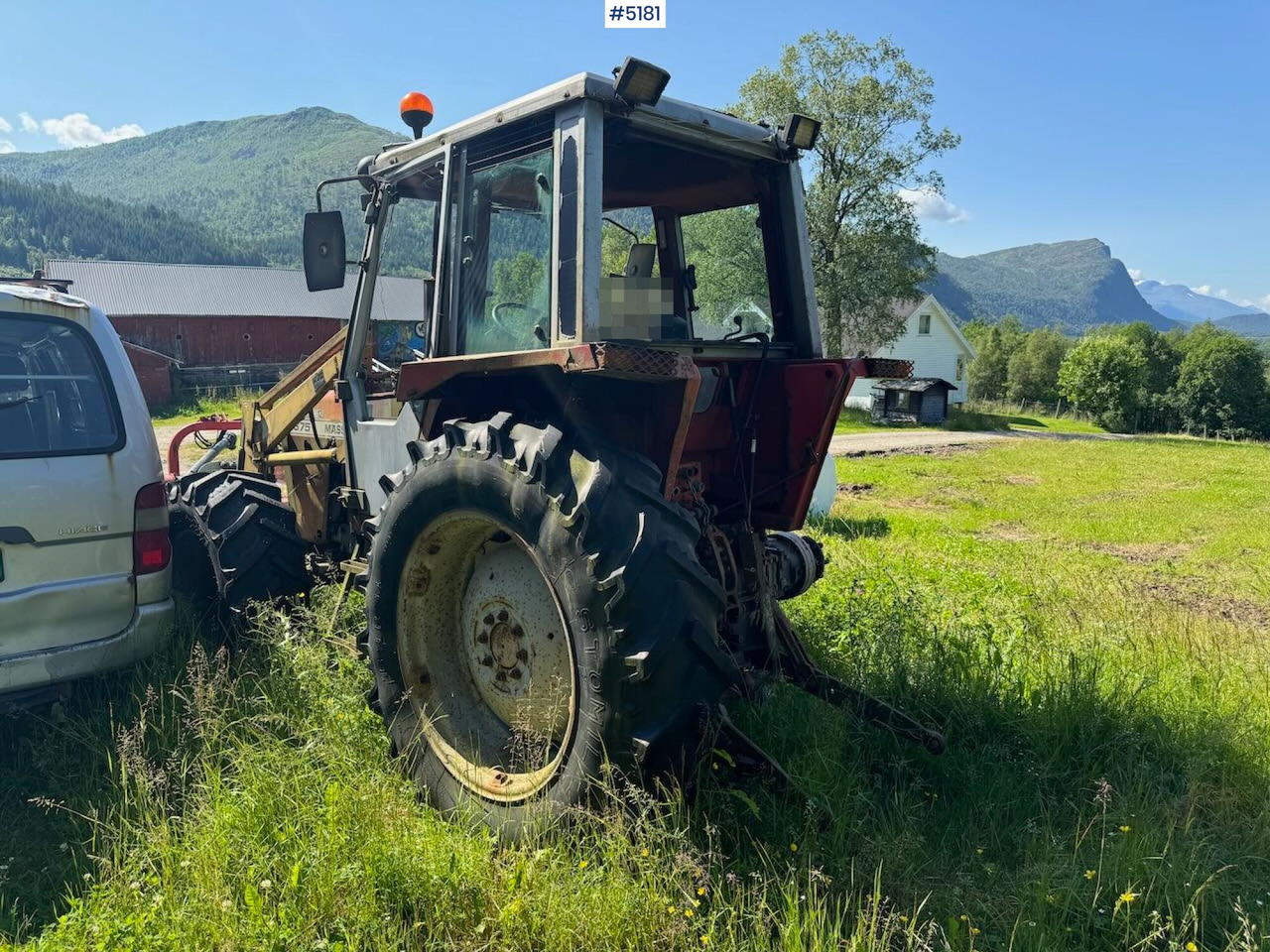 1985 Massey Ferguson 675 4x4 share tractor - Máy cày: hình 2 1985 Massey Ferguson 675 4x4 share tractor - Máy cày: hình 2