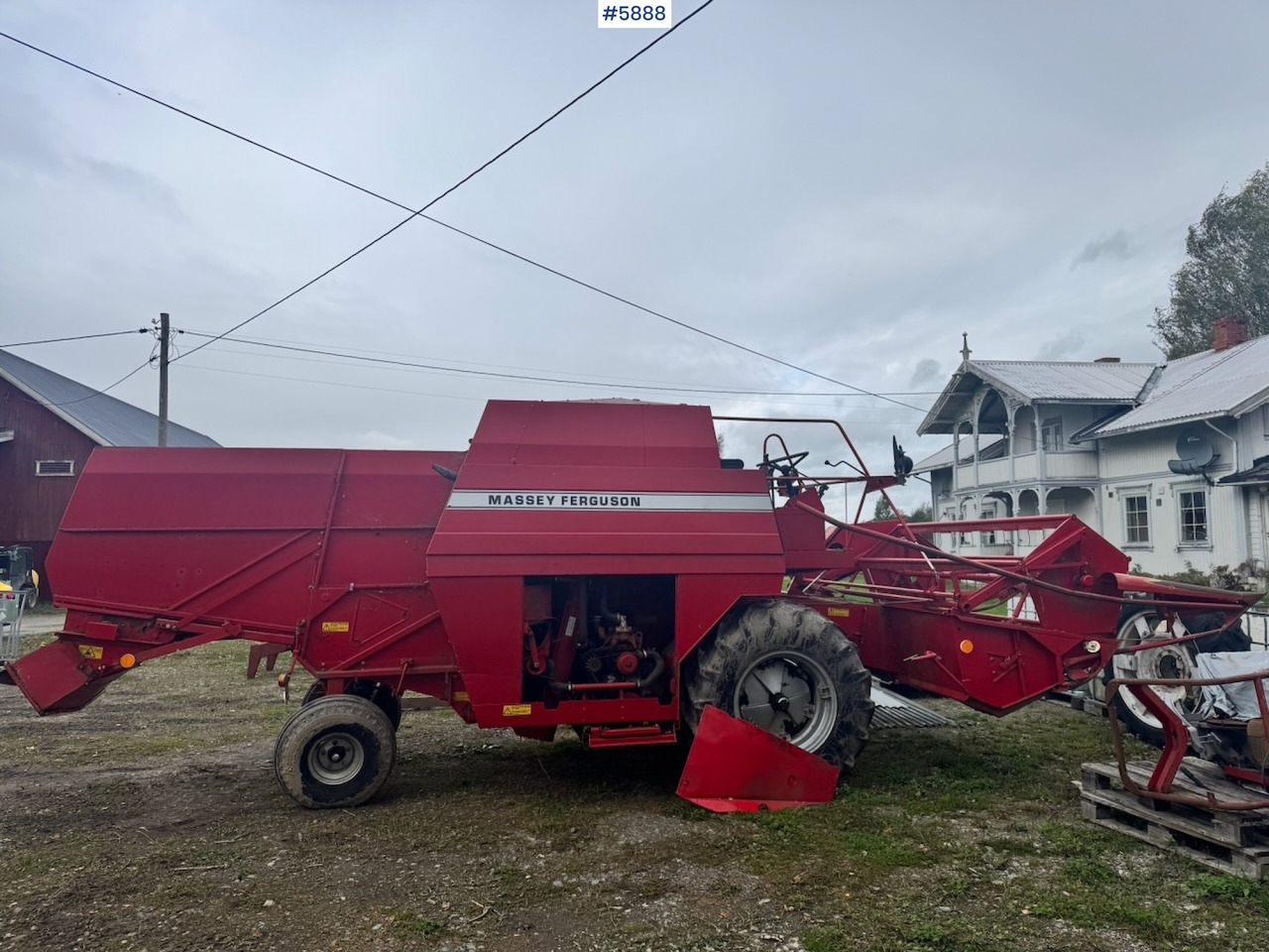 1986 Massey Ferguson 330 combine harvester - Máy gặt đập: hình 1 1986 Massey Ferguson 330 combine harvester - Máy gặt đập: hình 1
