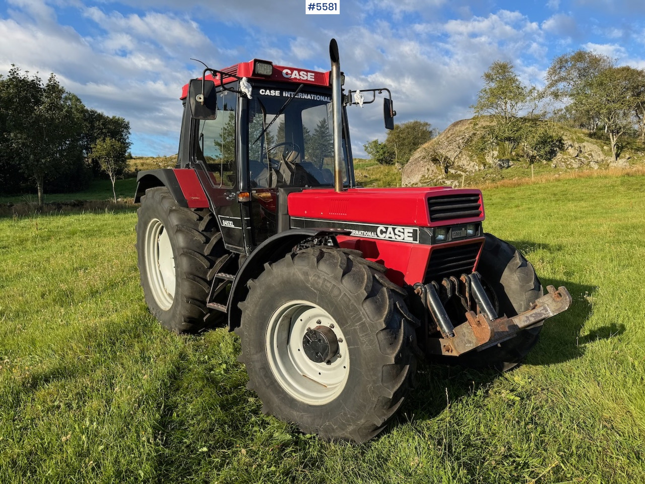 1992 Case IH 845 XL w/ front hydraulics - Máy cày: hình 1 1992 Case IH 845 XL w/ front hydraulics - Máy cày: hình 1