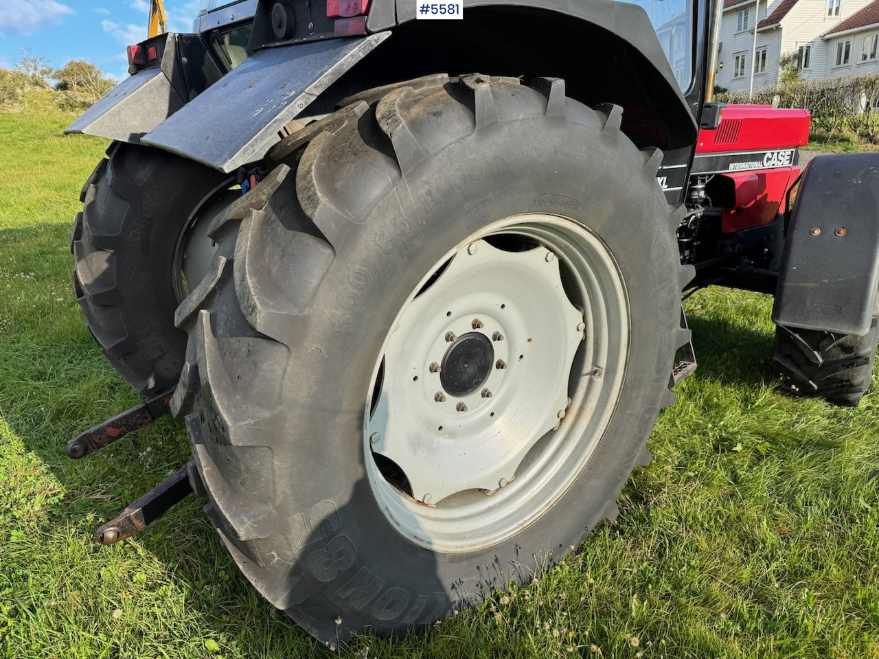 1992 Case IH 845 XL w/ front hydraulics - Máy cày: hình 4 1992 Case IH 845 XL w/ front hydraulics - Máy cày: hình 4