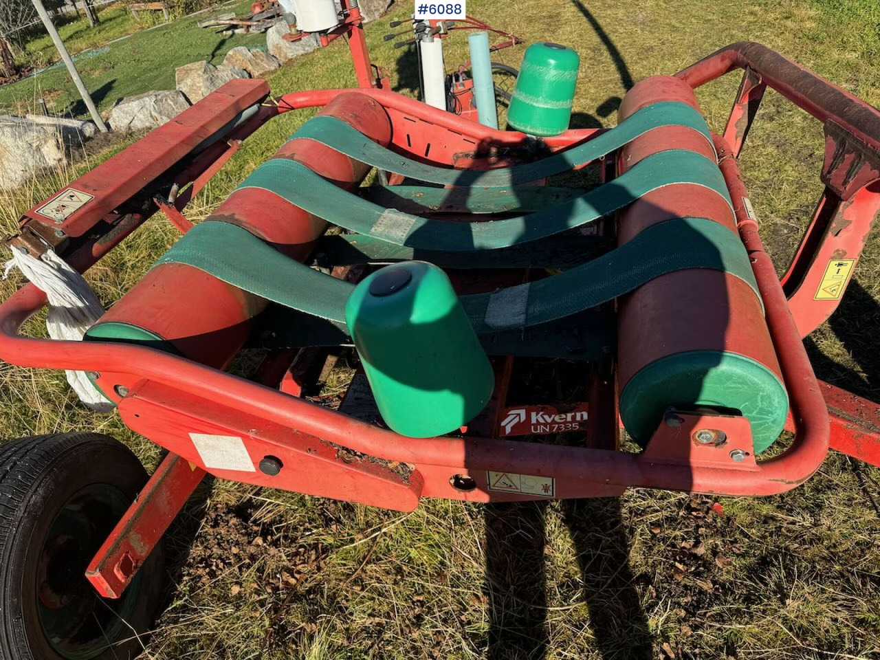 1998 Kverneland 7335 Round bale wrapper - Trang thiết bị dàn trải: hình 4 1998 Kverneland 7335 Round bale wrapper - Trang thiết bị dàn trải: hình 4